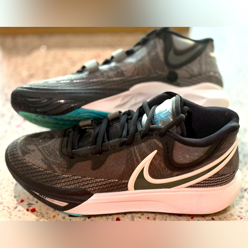Exclusive Nike Kylie Orca 8. New in box. Sz.9